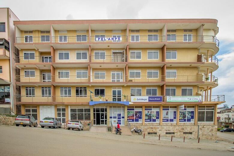 Pel'arps Hotel & Apartments