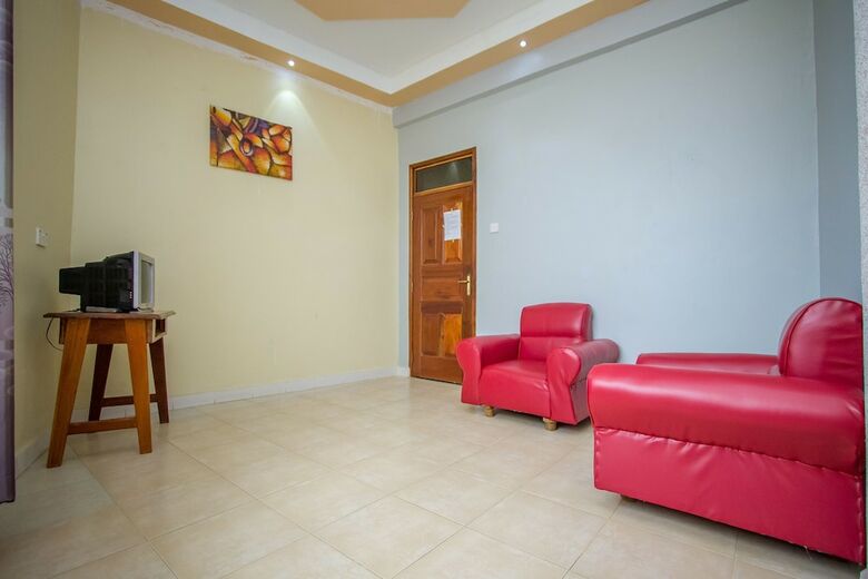 Pel'arps Hotel & Apartments