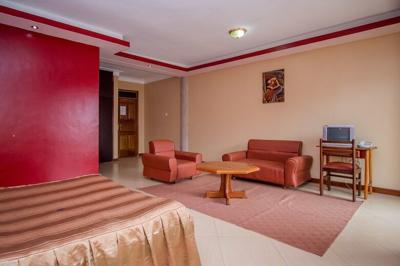 Pel'arps Hotel & Apartments