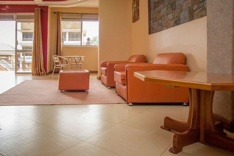 Pel'arps Hotel & Apartments