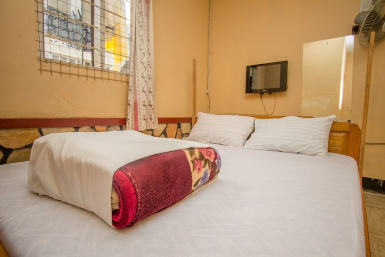 Emirate Hotel