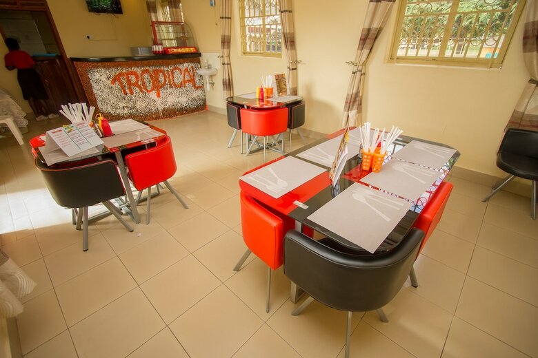 Hotel Tropical Savannah Guesthouse