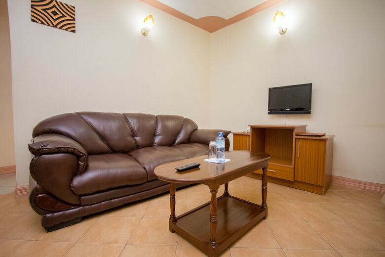 Emboita Hotel