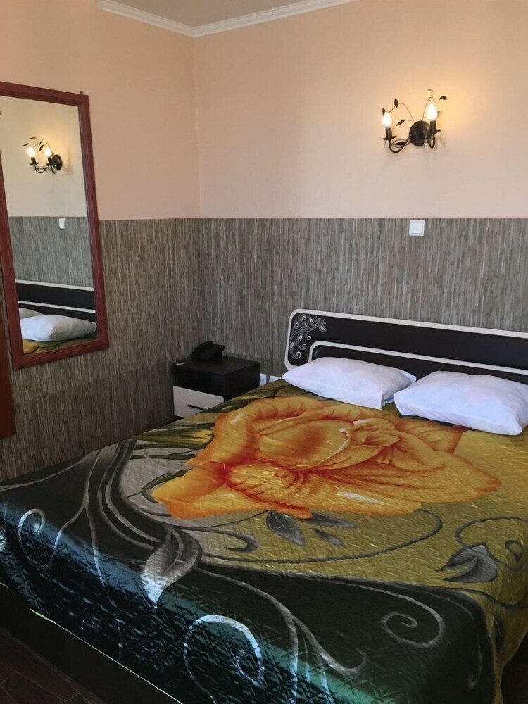 Khutorok Hotel