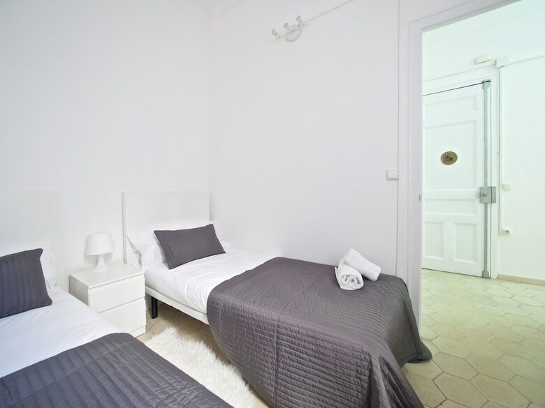 Gaudi Eixample Apartment