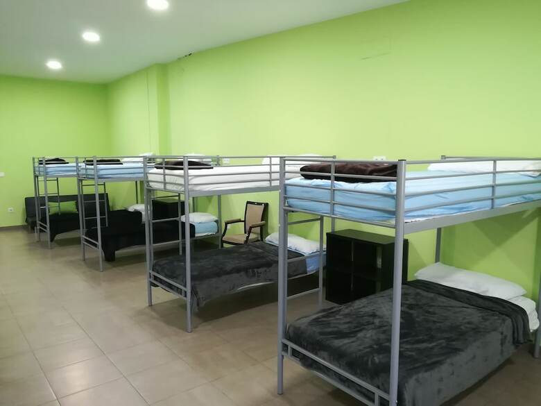 Hostal Albergue Barullo