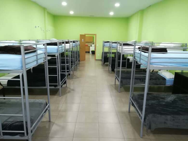 Hostal Albergue Barullo