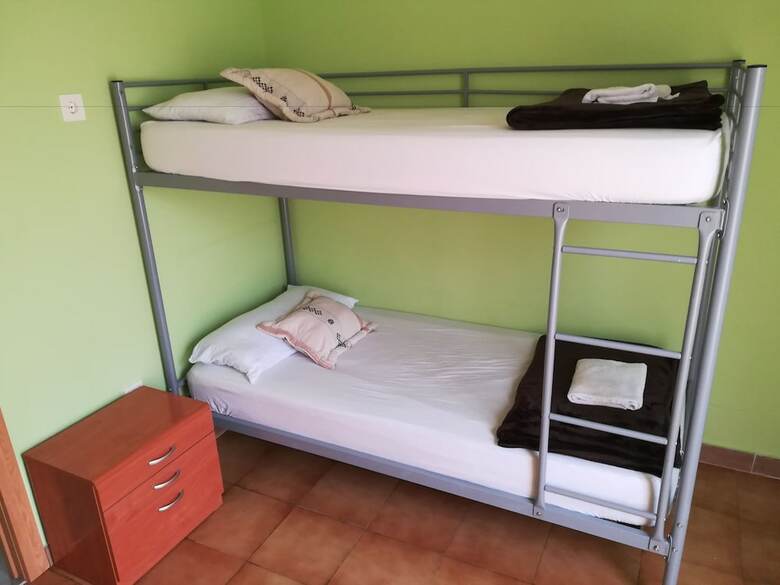 Hostal Albergue Barullo