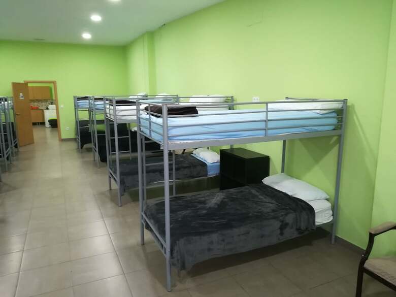 Hostal Albergue Barullo