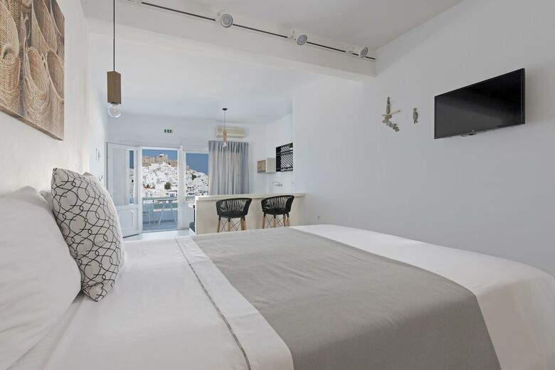 Aparthotel Anatoli Luxury Studios