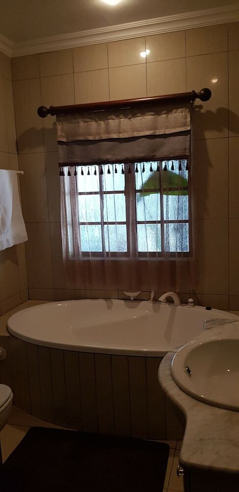Hotel Prinshof Manor Guesthouse