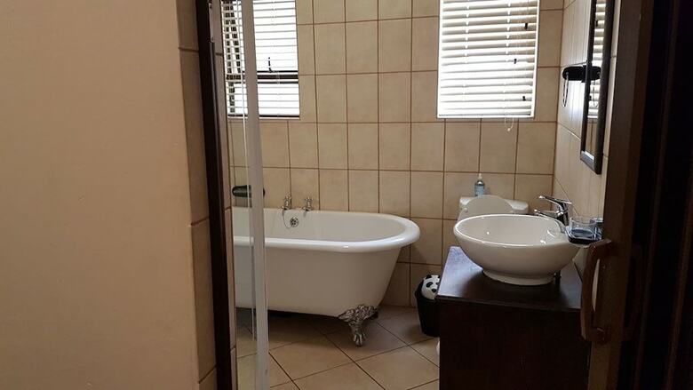 Hotel Tsessebe Guesthouse