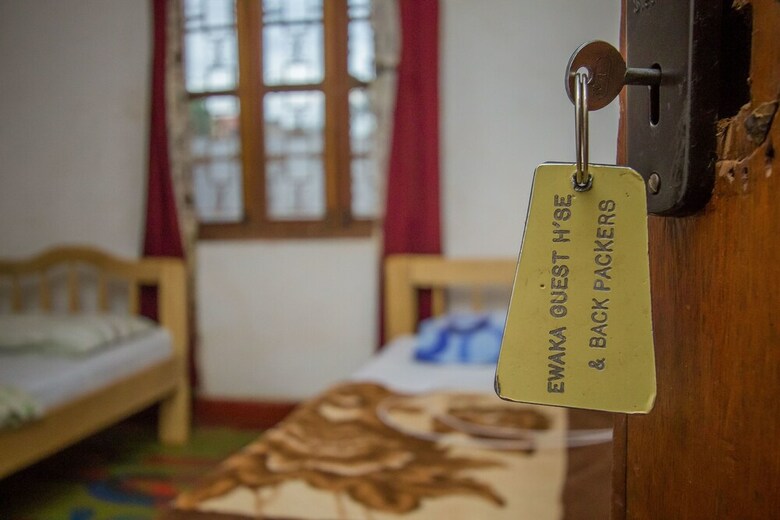 Hostal Ewaka Guesthouse And Backpackers - Hostel