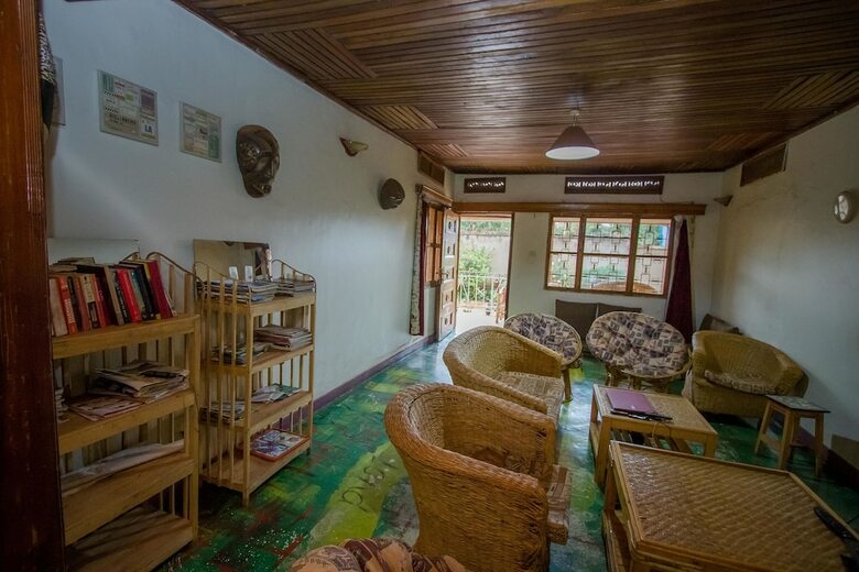 Hostal Ewaka Guesthouse And Backpackers - Hostel