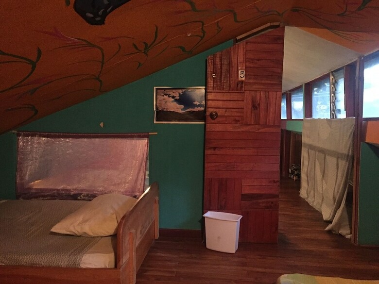 Hostal Mi Casa Tica Backpacker
