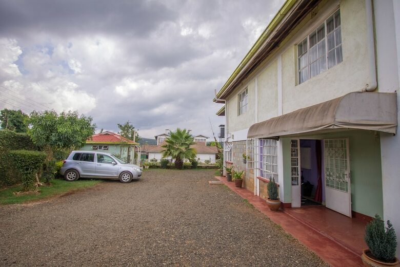 Hotel Ivys Inn Guest House