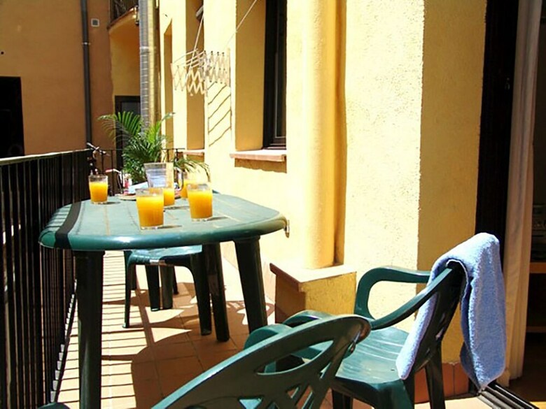 Old Town Ramblas Apartments