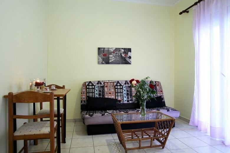 Hotel Apartments Avra