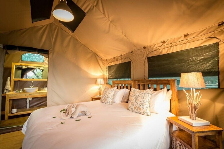 Posada Rukiya Safari Camp