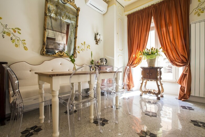 Hotel Trastevere Royal Suite