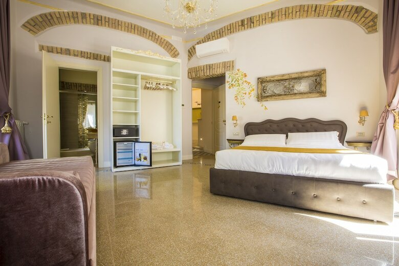 Hotel Trastevere Royal Suite