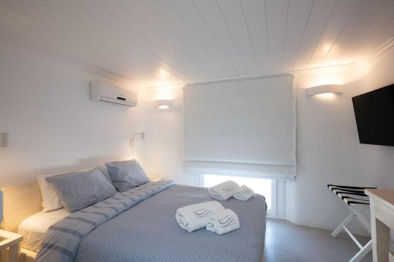 Apartamentos Blue And White Suites