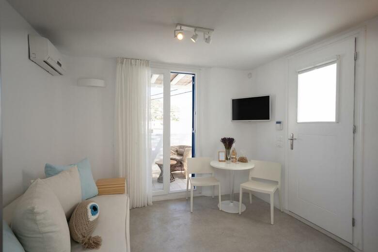 Apartamentos Blue And White Suites