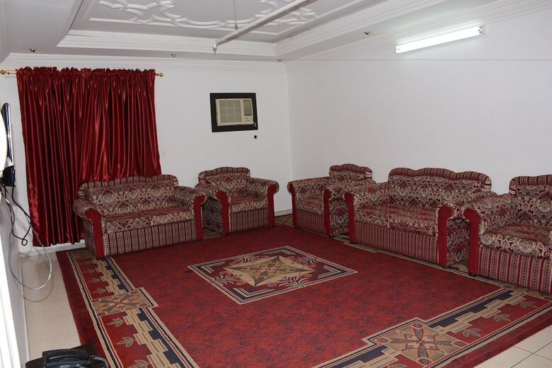 Apartamentos Al Eairy Furnished Apt Al Madinah 4