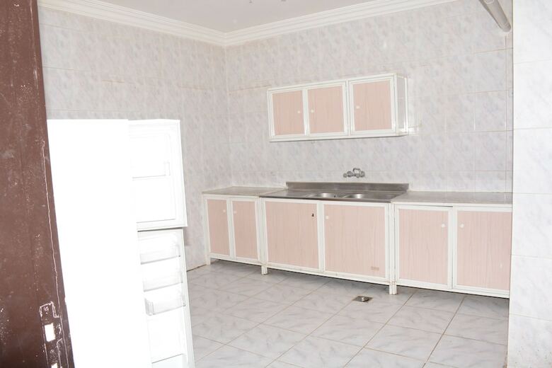 Apartamentos Al Eairy Furnished Apt Al Madinah 4