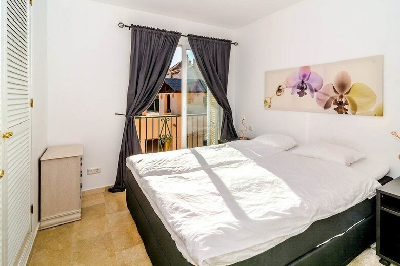 Apartment Condes de Iza-cdi - Roomservice