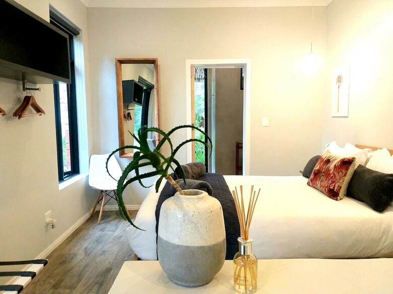 Hotel Lovemore Lodges Knysna