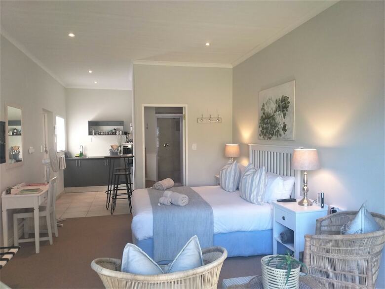 Hotel Lovemore Lodges Knysna