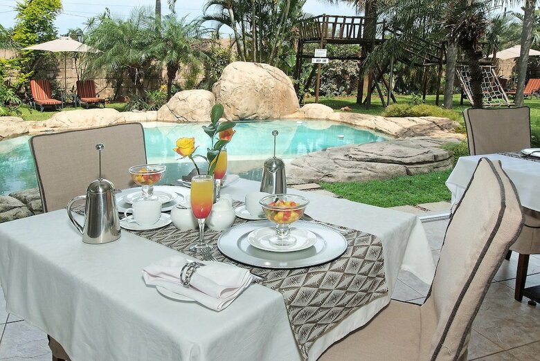 Hotel Ushaka Manor Guest House