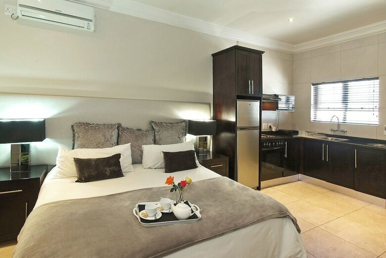 Hotel Ushaka Manor Guest House