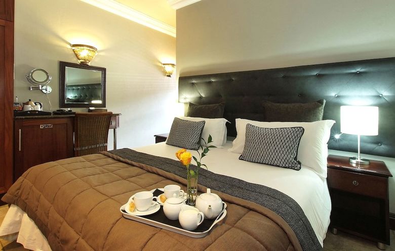 Hotel Ushaka Manor Guest House