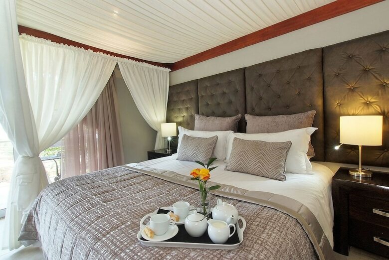 Hotel Ushaka Manor Guest House