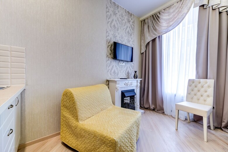 Hotel Guest Rooms At Marata 10