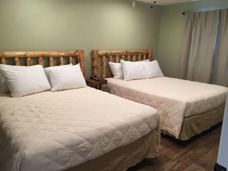 Hotel Glacier Basecamp Lodge