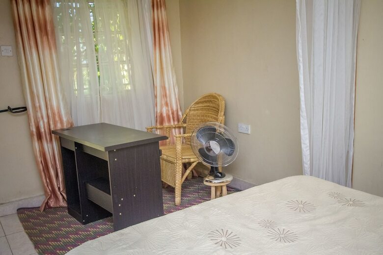 Hotel Njovu Park Lodge