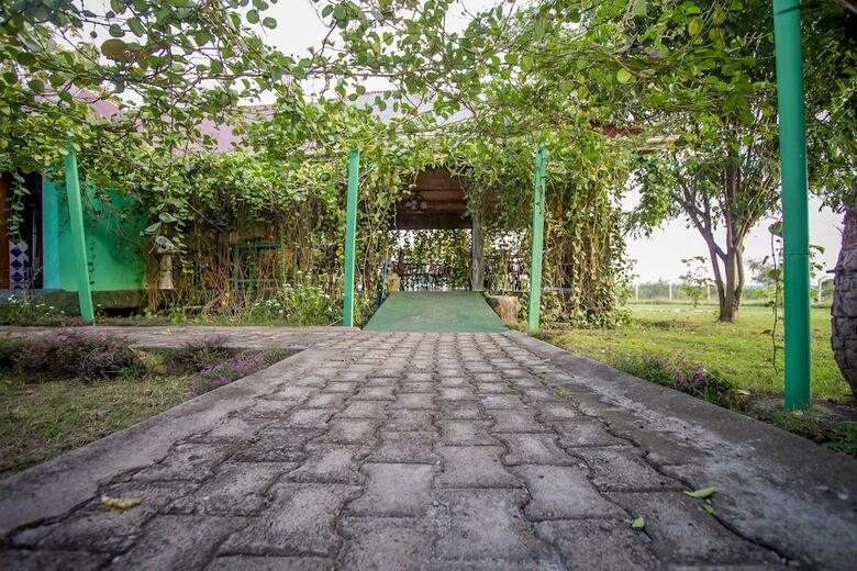 Hotel Njovu Park Lodge