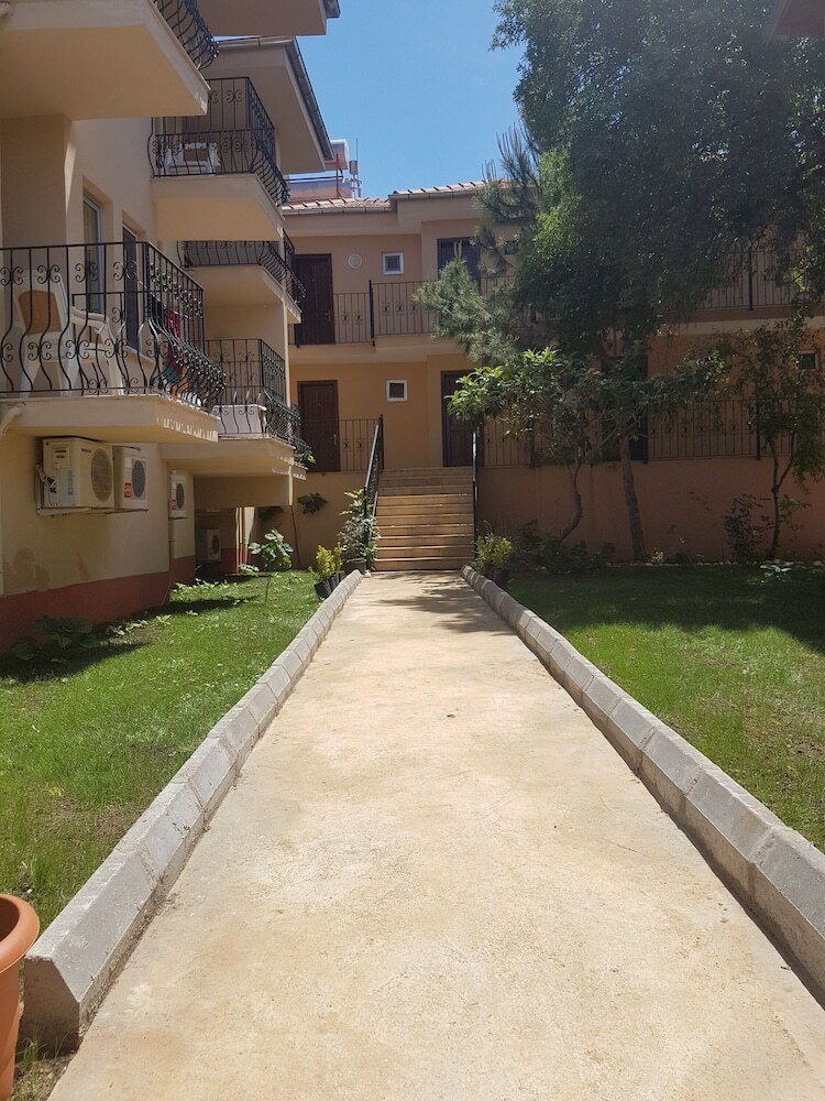 Tunacan Hotel