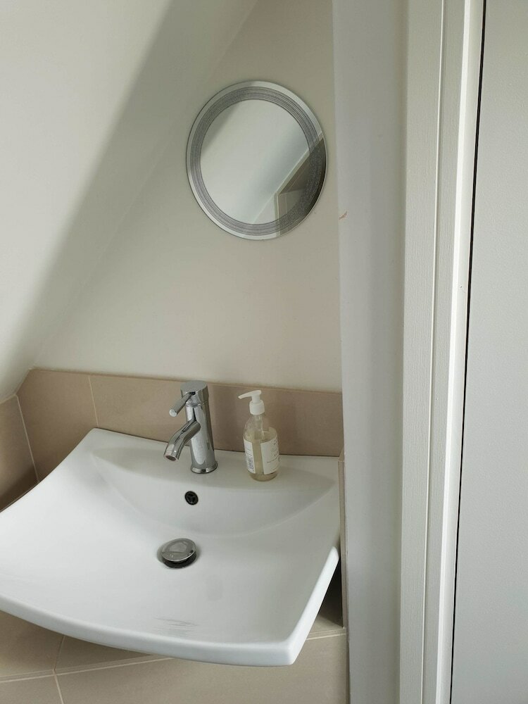 Central Windsor Apartments
