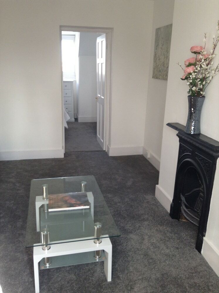 Central Windsor Apartments