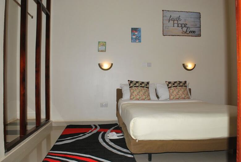 Mowicribs Hotel & Spa