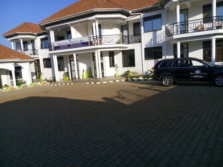 Mowicribs Hotel & Spa