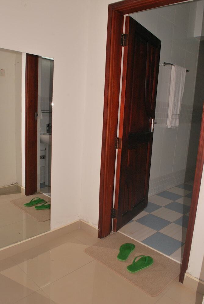 Mowicribs Hotel & Spa