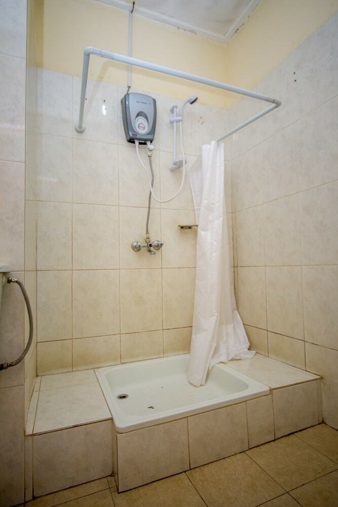 Kisoro Tourist Hotel