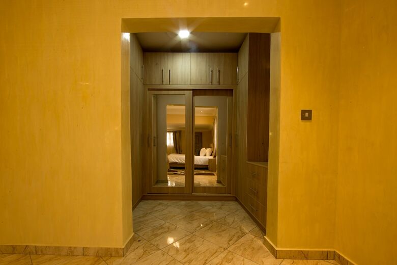 Hotel Bays Luxury Lodge