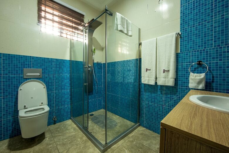 Hotel Bays Luxury Lodge