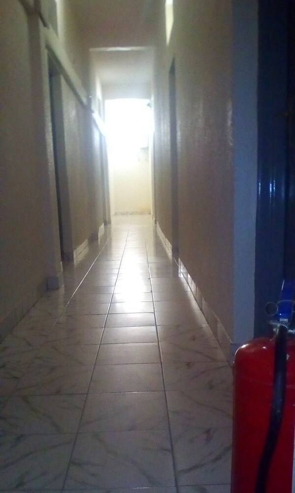 Eminence Hotel